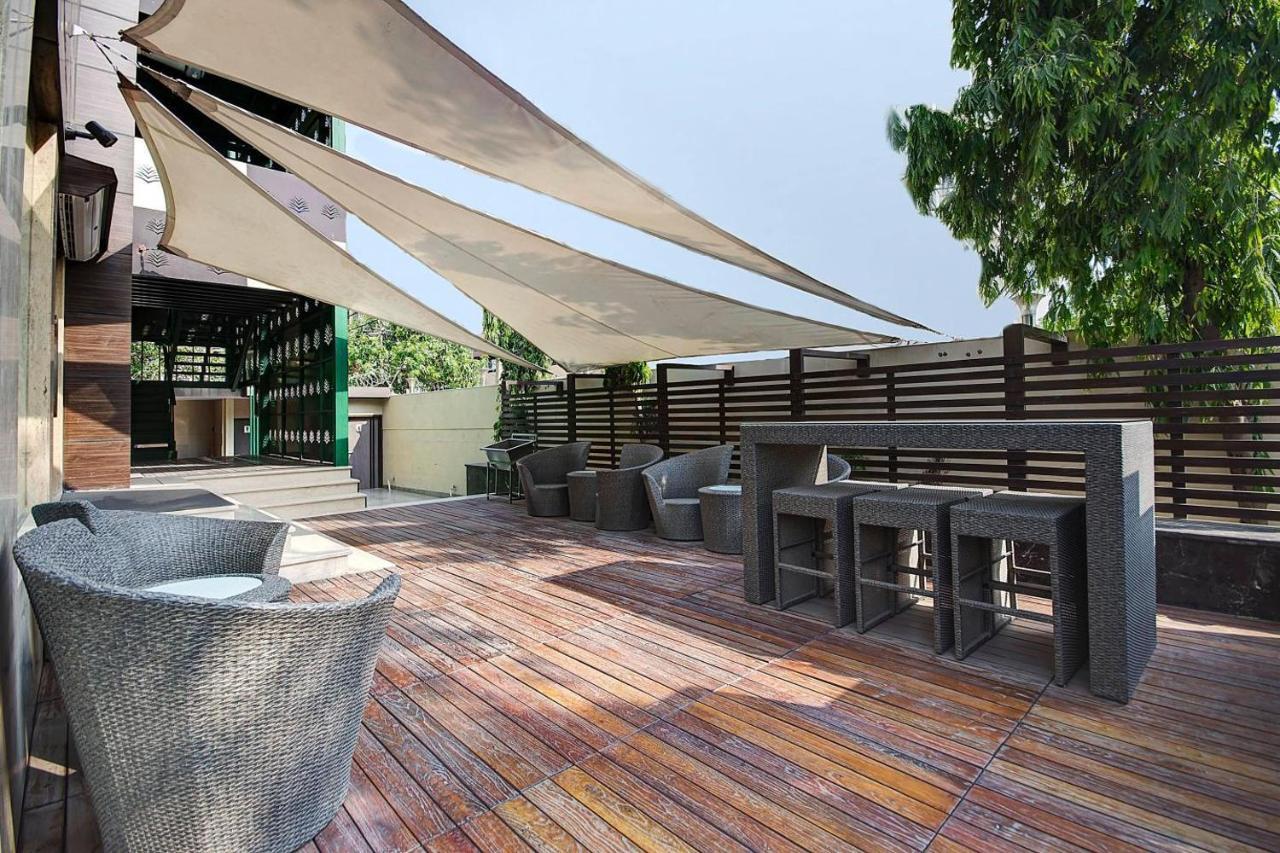 The Palm Spring A Boutique Hotel Naraina Neu-Delhi Exterior foto